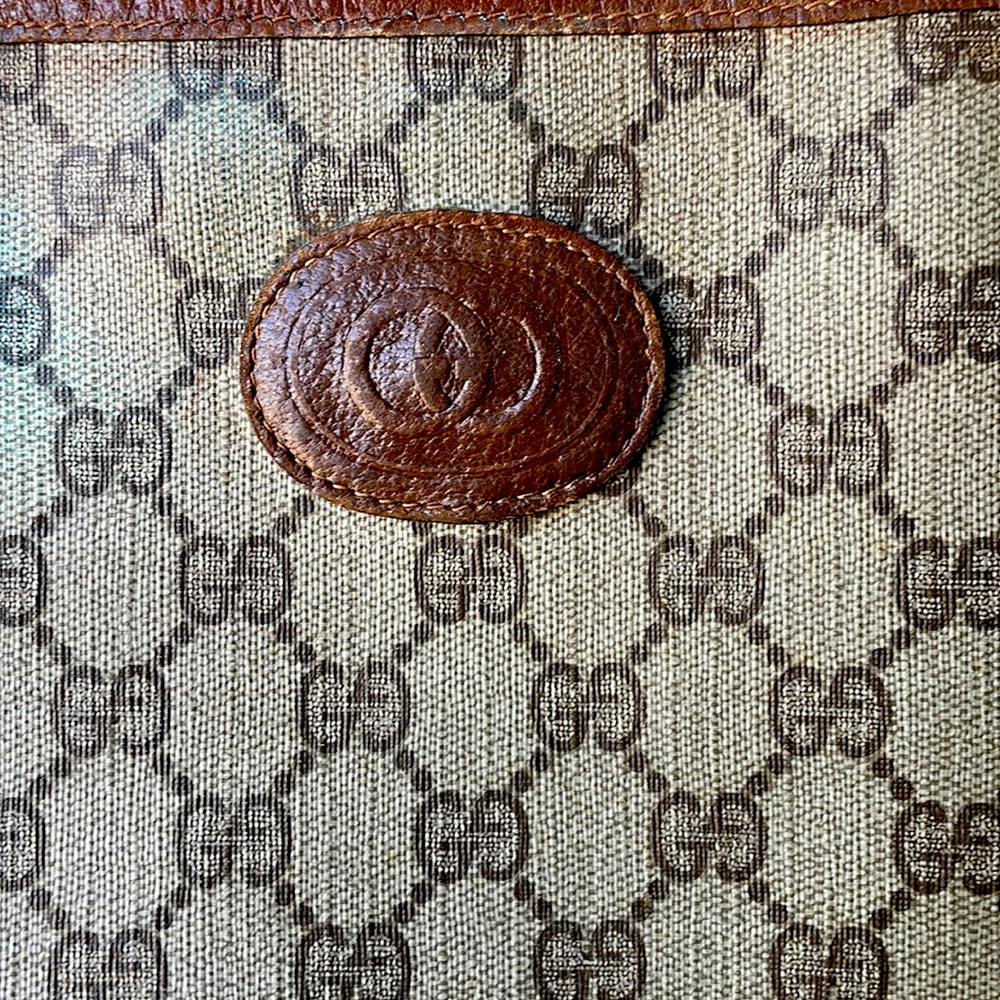 Gucci shoulder bag